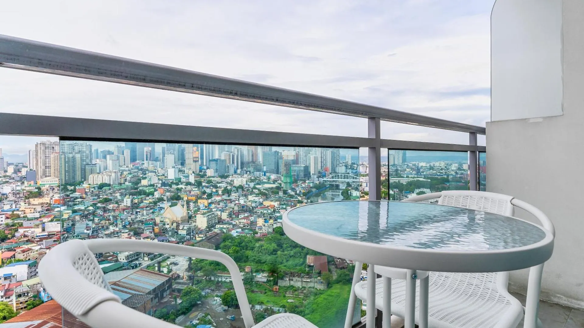 Apartment Studio Serenity Manila
