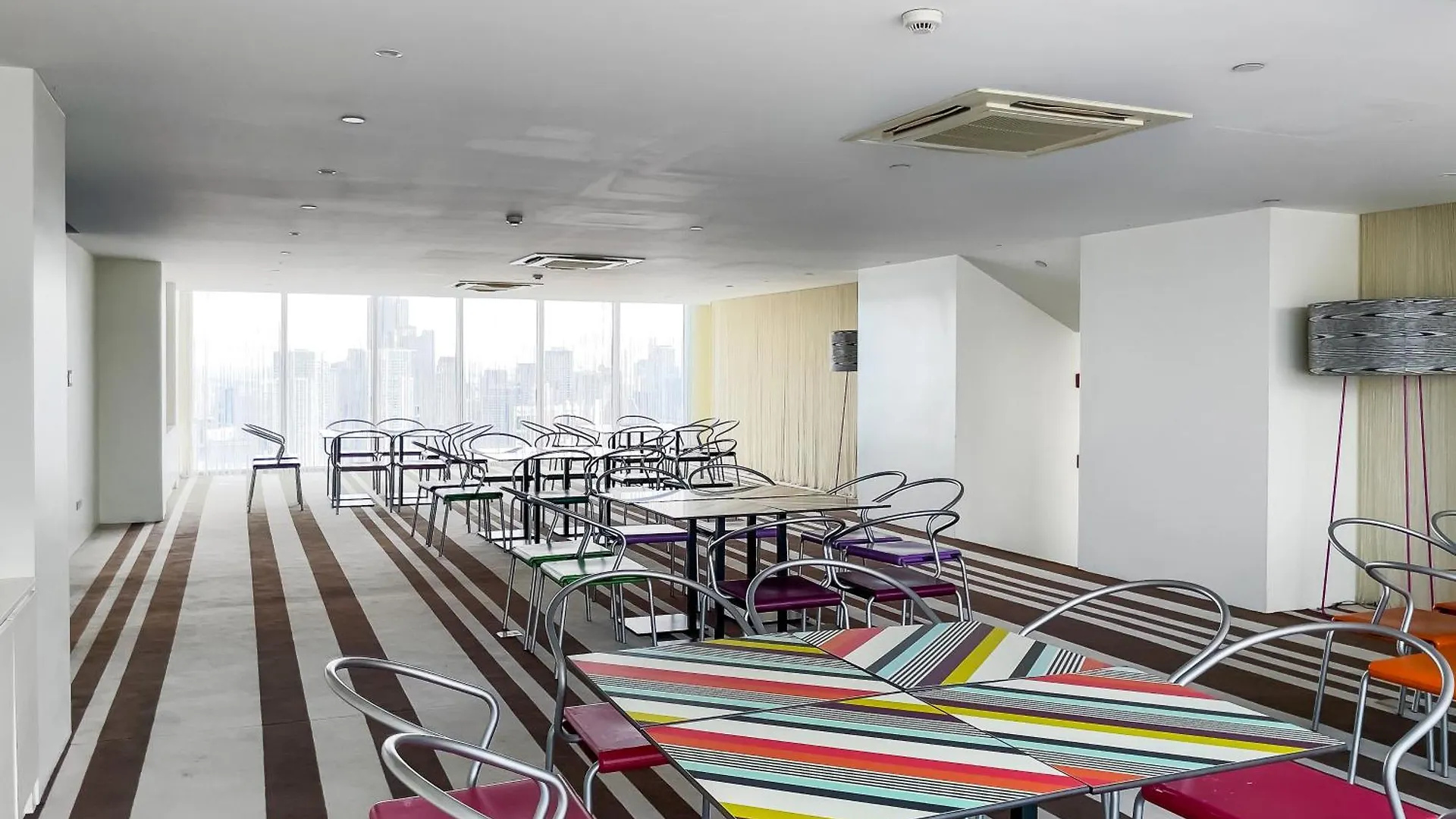 Studio Serenity Manila 0*,