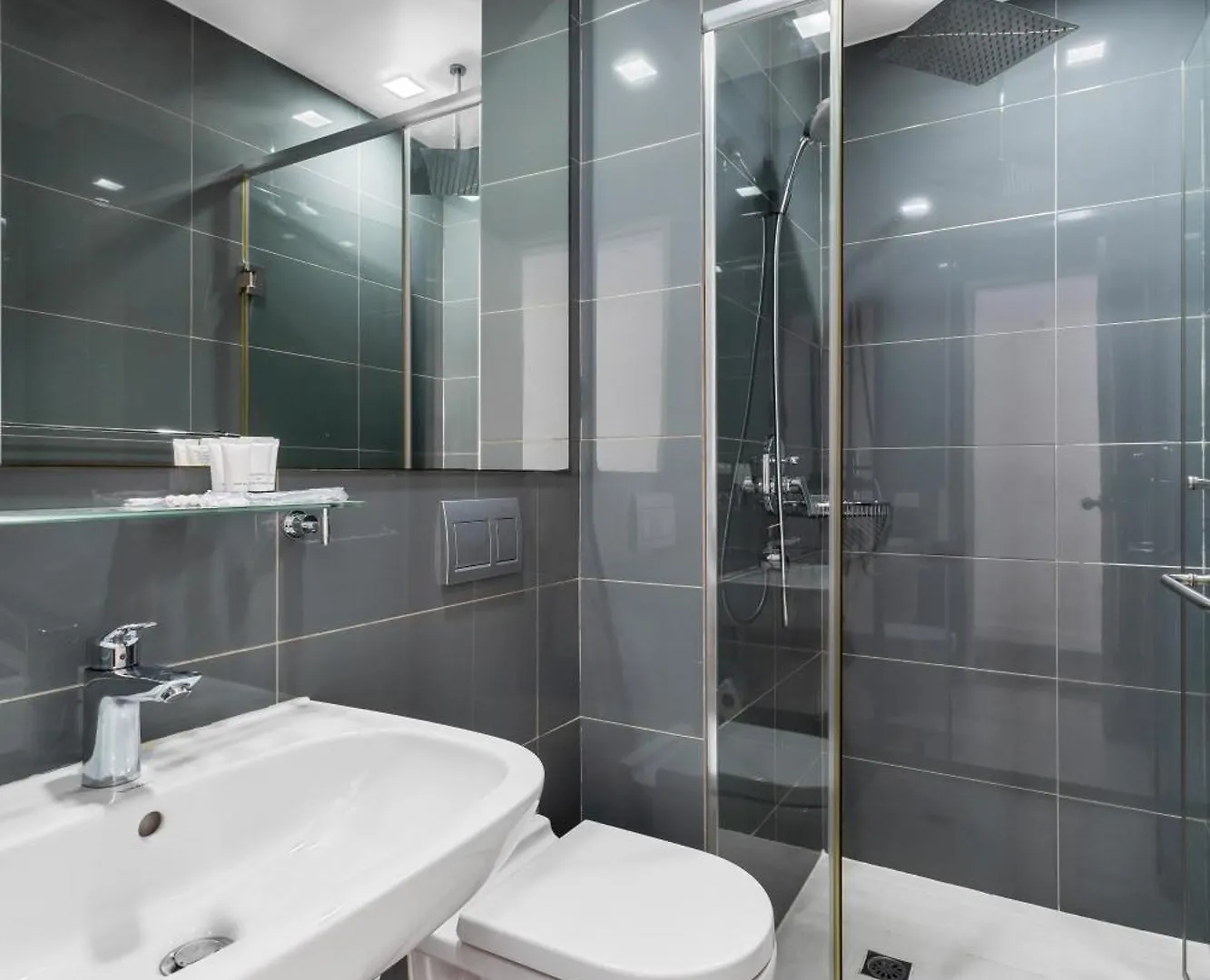 Studio Serenity Manila 0*,