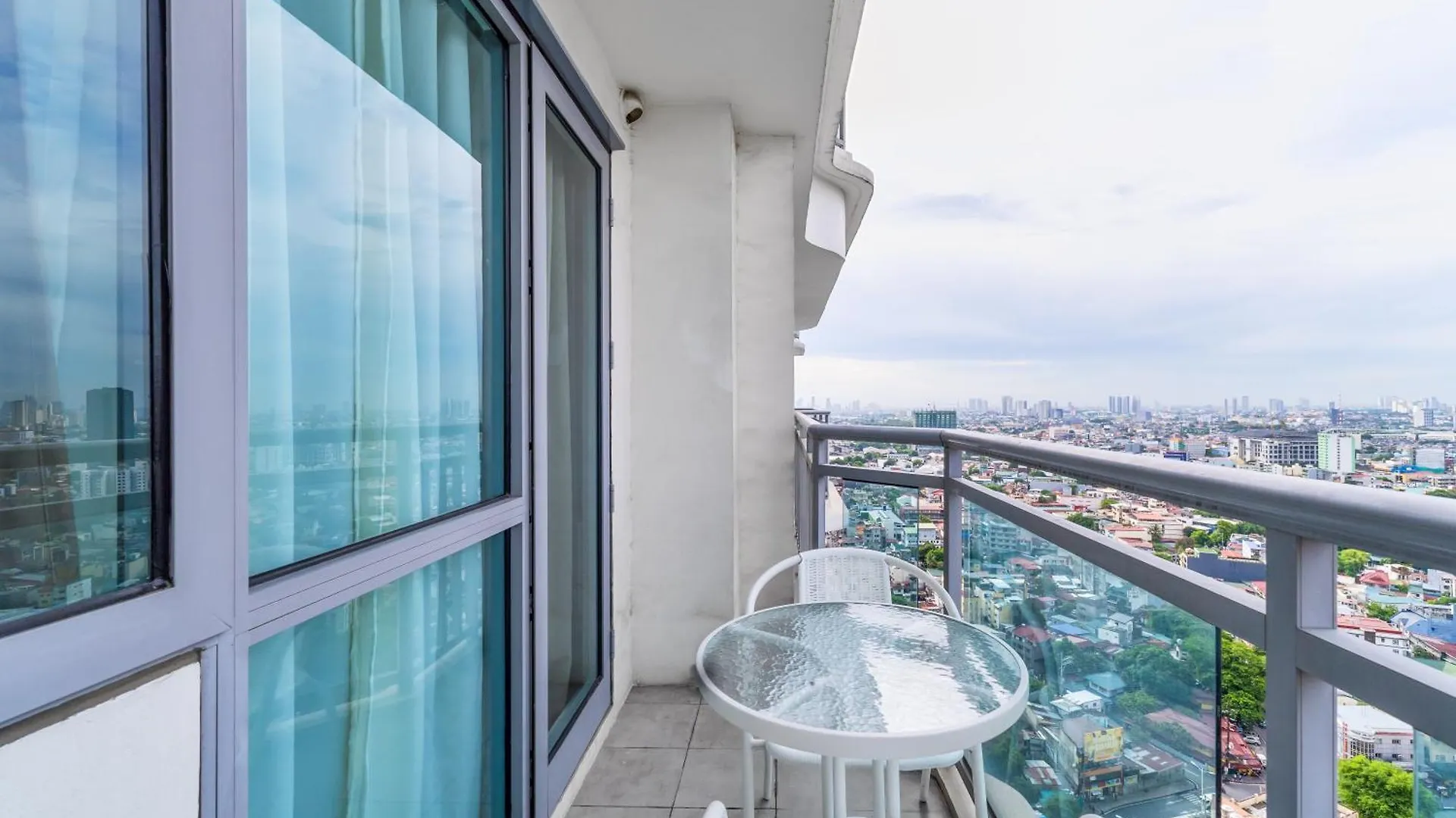 Apartment Studio Serenity Manila